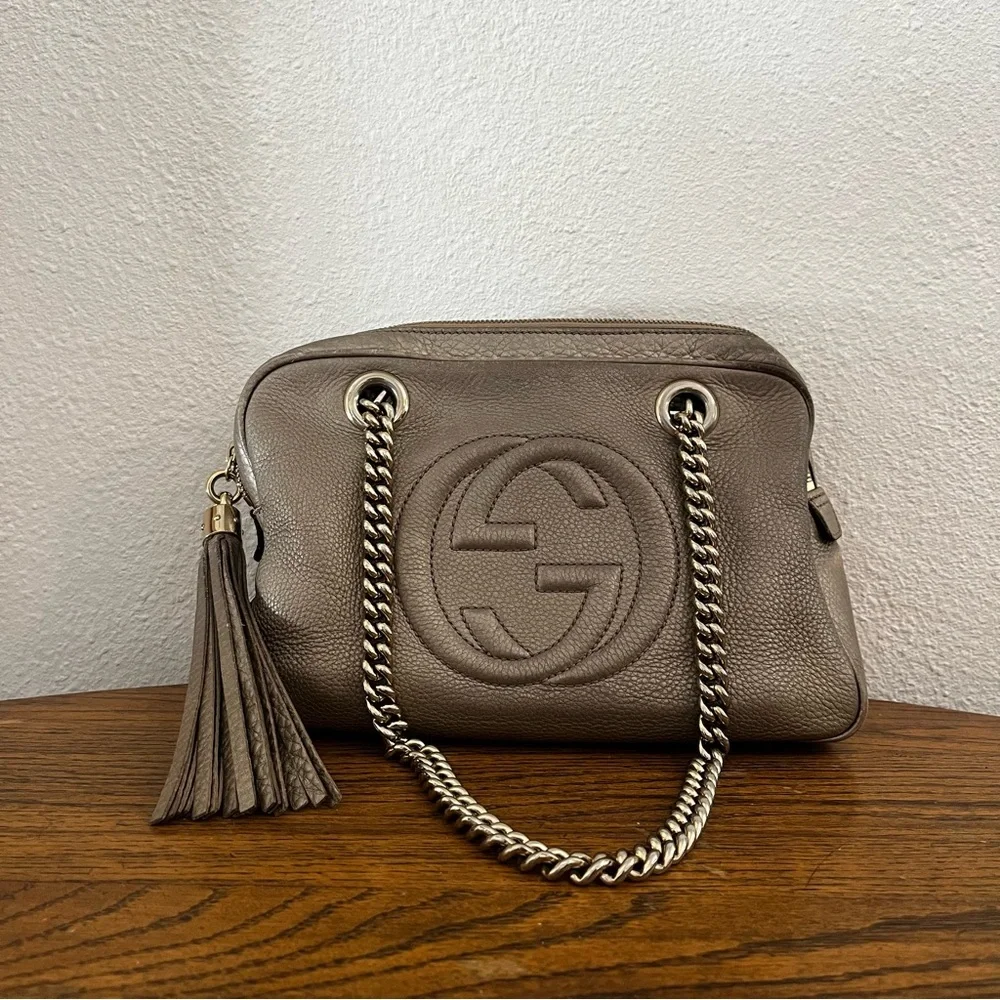 Gucci Soho Double Chain Interlocking G Soho Shoulder Bag Metallic Grey - Picture 4 of 17